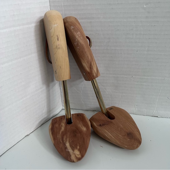 Shoe stretcher - Men’s Medium - Picture 4 of 4